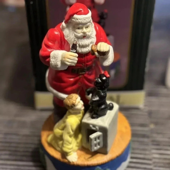 Coca Cola Musical Collection 1996 Coke Santa Christmas Town Square Collection - Picture 2 of 6